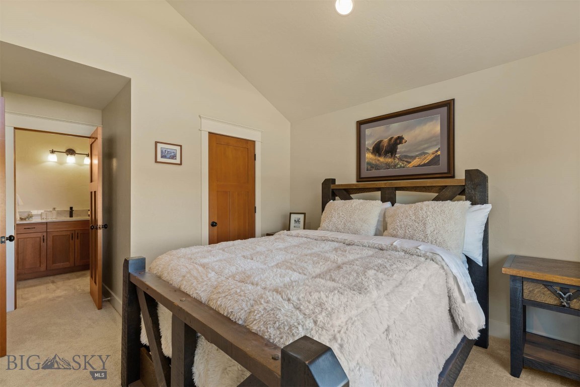 30 Gloria Court Property Photo 23