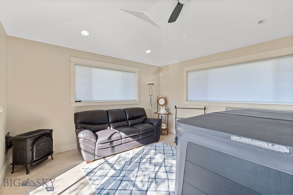 30 Gloria Court Property Photo 41