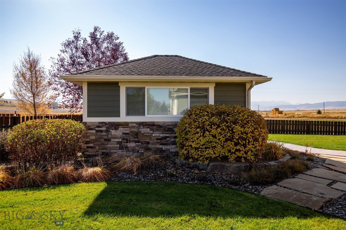 30 Gloria Court Property Photo 44