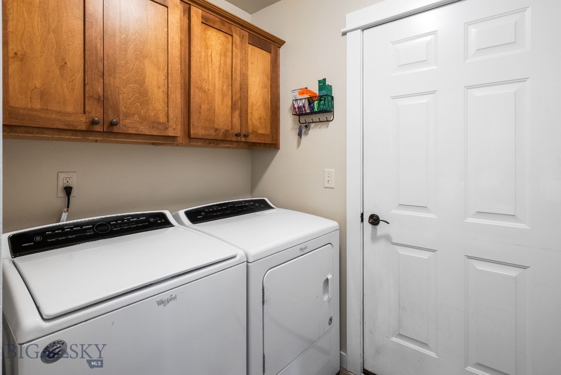 84 Tail Feather Lane B Property Photo 16