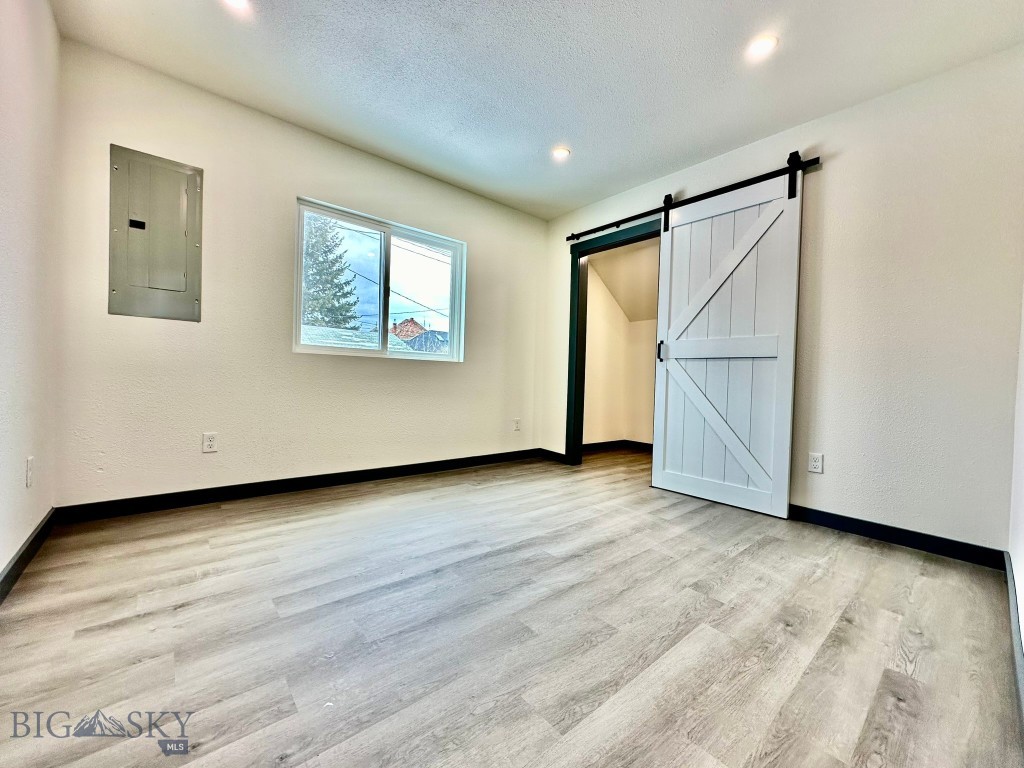 208 Locust Street Property Photo 11