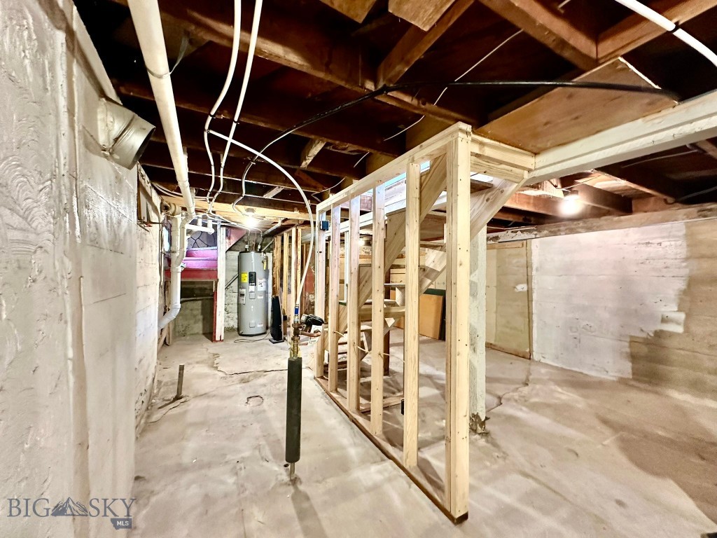 208 Locust Street Property Photo 14