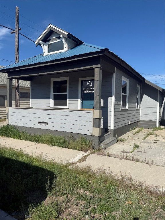 208 Locust Street Property Photo 16