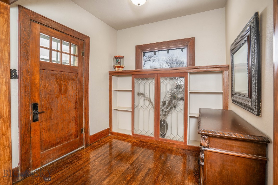 804 Broadway Street Property Photo 2