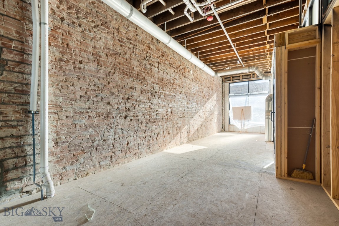 59 E Park Street C Property Photo 2