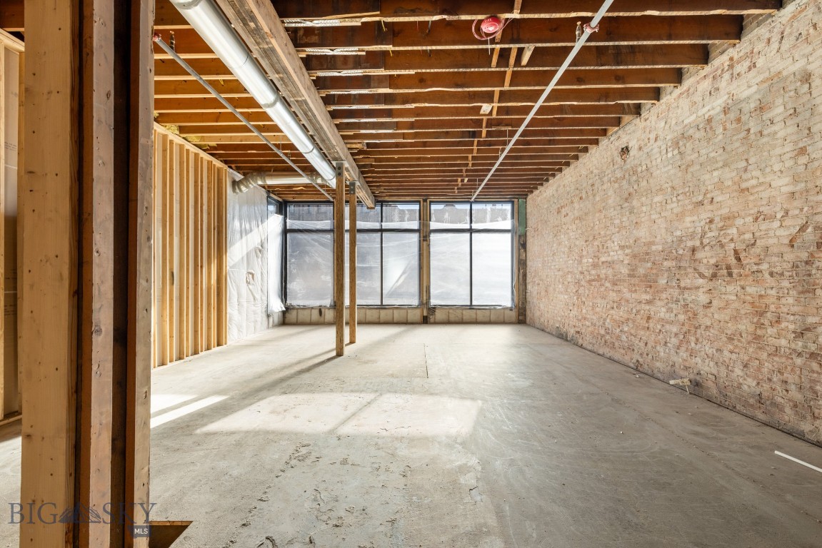 59 E Park Street C Property Photo 6