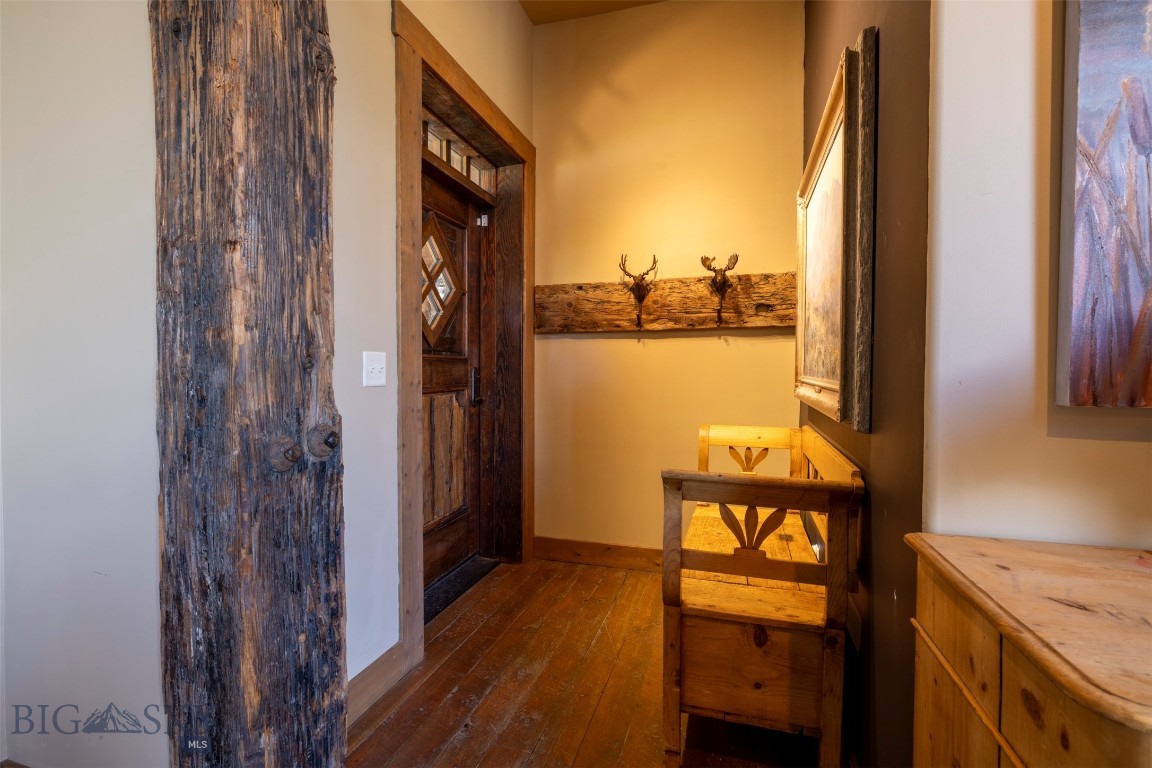 1007 Scott Street W Property Photo 29