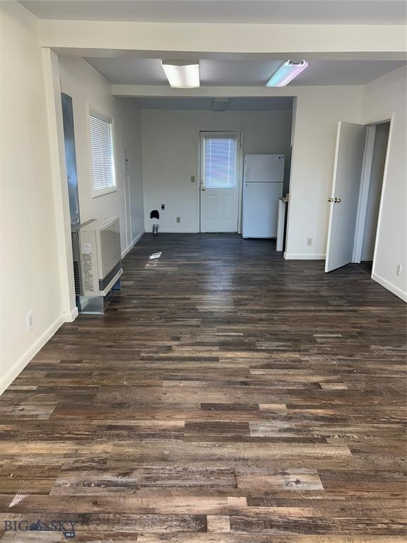 1651 Grand Property Photo 3