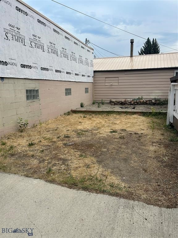 1651 Grand Property Photo 15