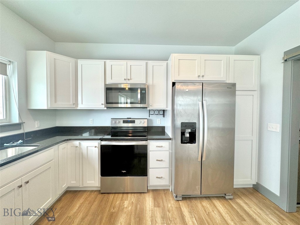 508 Winston B Property Photo 4