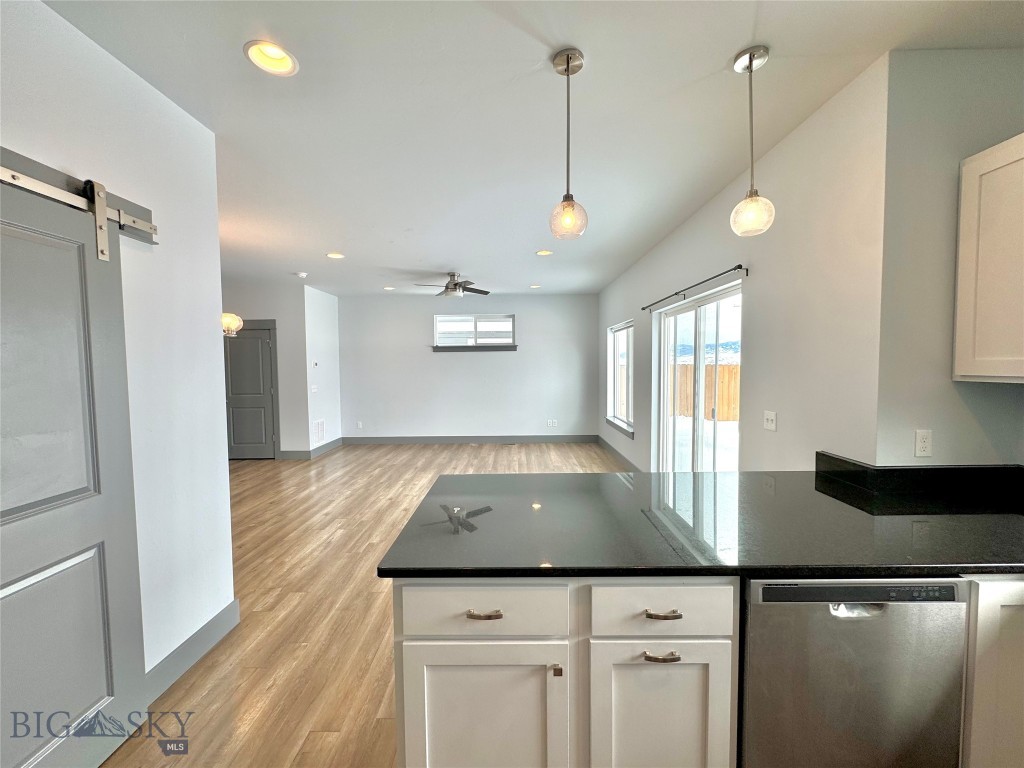508 Winston B Property Photo 8