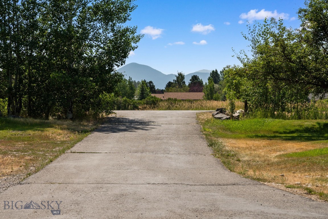 545 Coulee Drive Property Photo 36