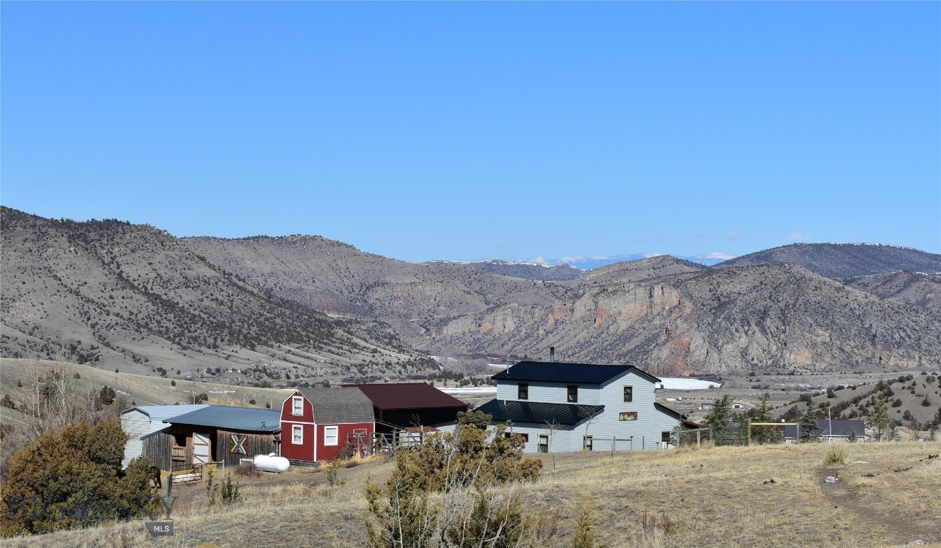 13575 Crystal Mountain Road Property Photo 5