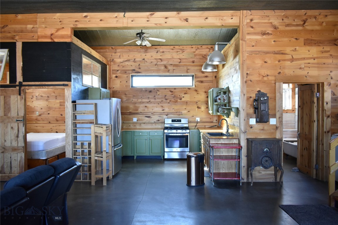 13575 Crystal Mountain Road Property Photo 26