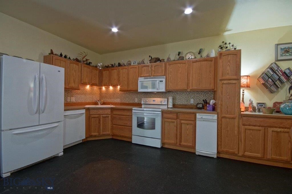 770 Mountain Moose Road Property Photo 17