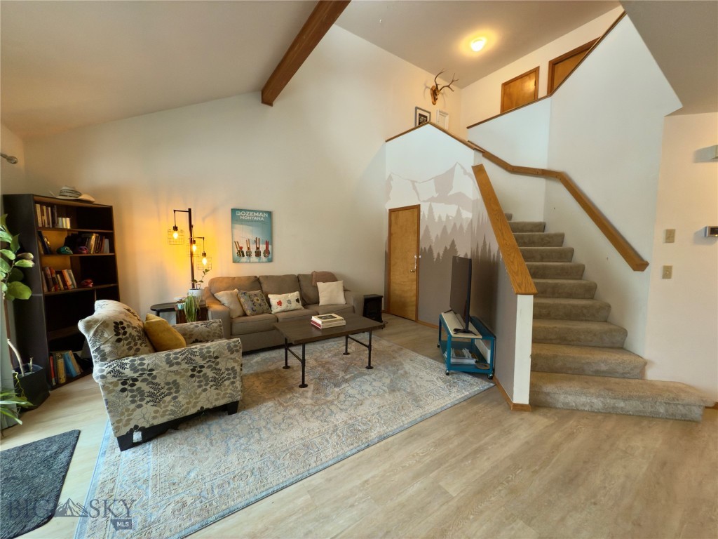 607 S 15th Avenue Property Photo 13