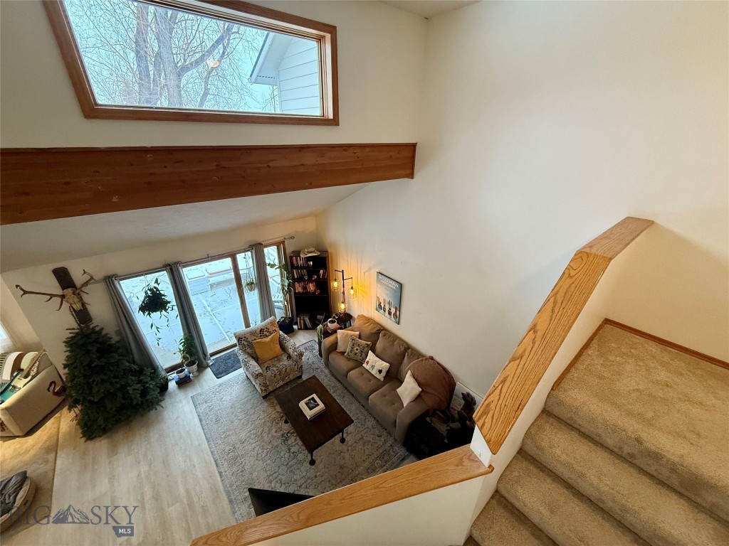 607 S 15th Avenue Property Photo 14