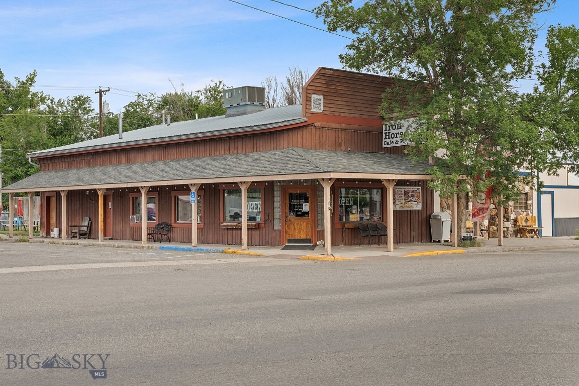 24 Main Street Property Photo