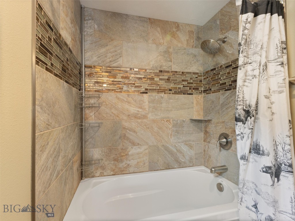 10 Fan Mountain Court Property Photo 29