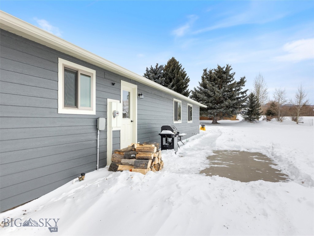 10 Fan Mountain Court Property Photo 40