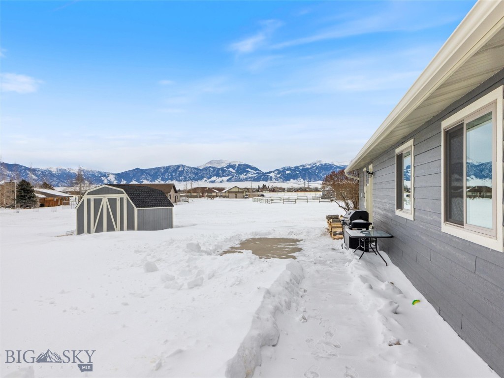 10 Fan Mountain Court Property Photo 41