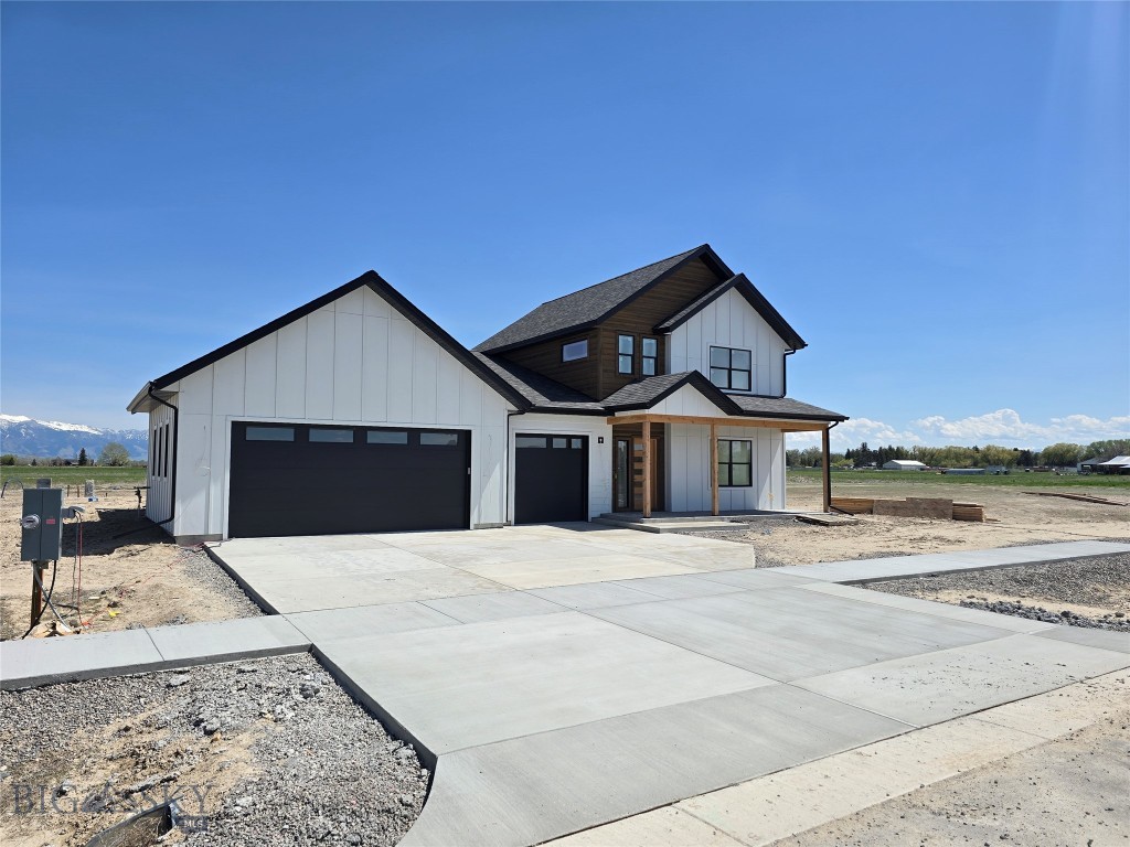 303 S Crispin Street Property Photo 6
