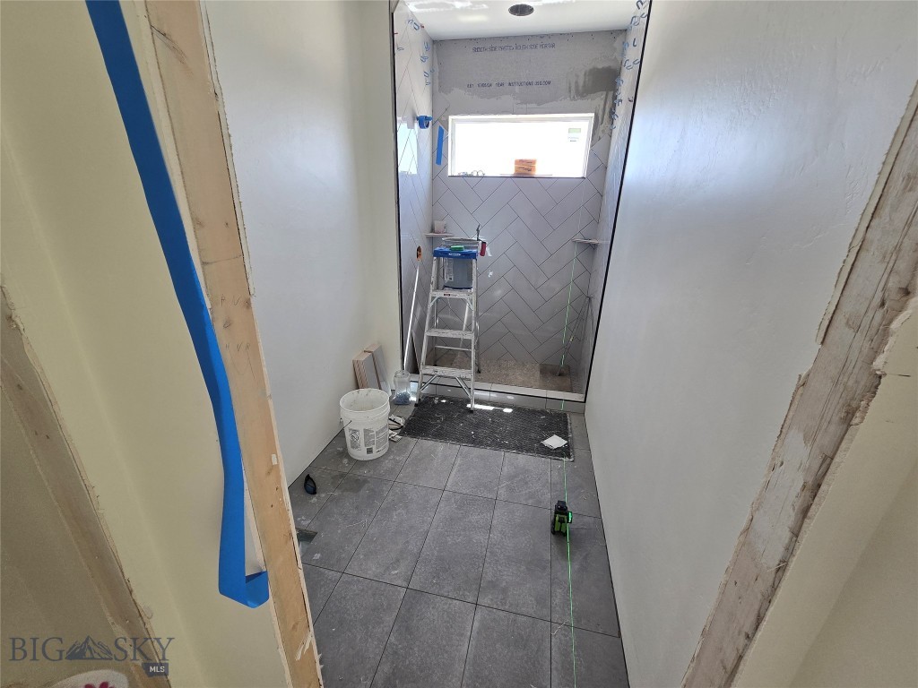 303 S Crispin Street Property Photo 9