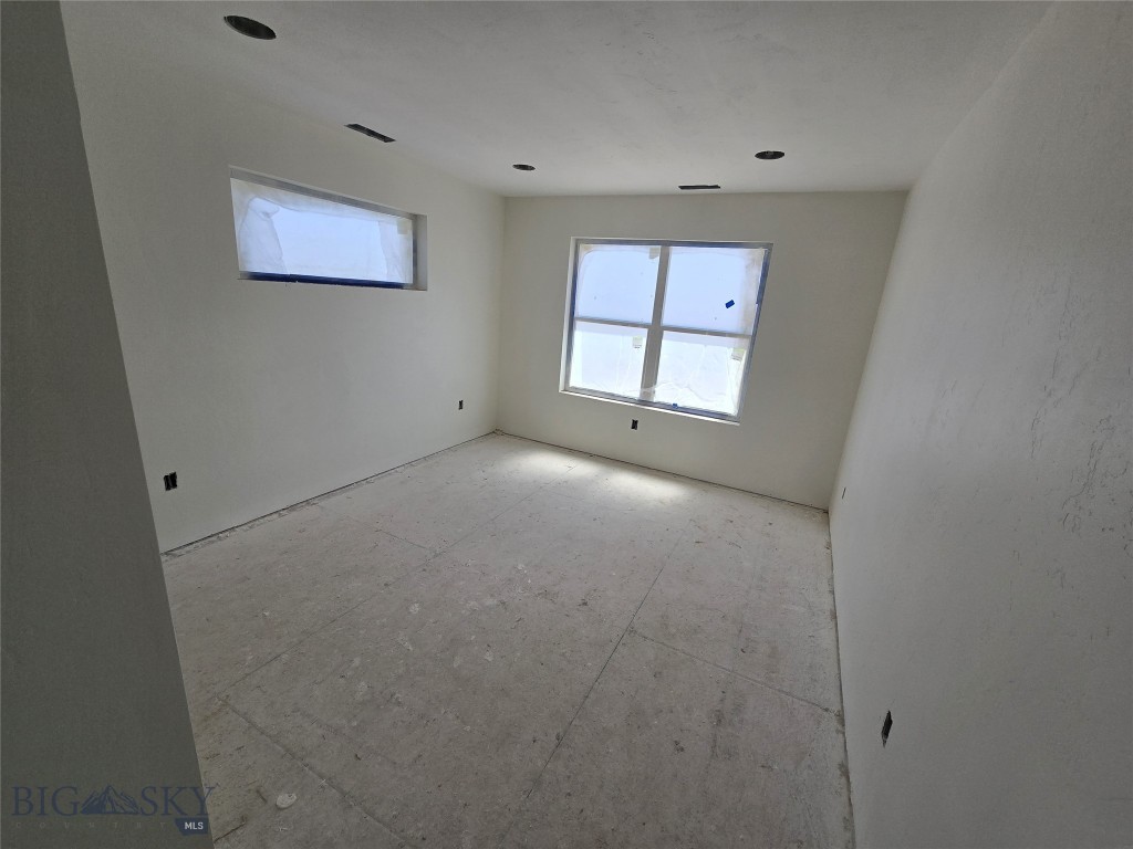 303 S Crispin Street Property Photo 24