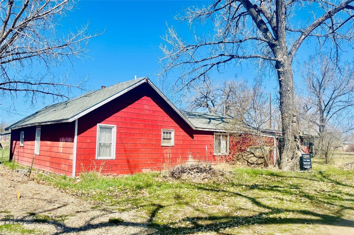 211 Illinois Property Photo
