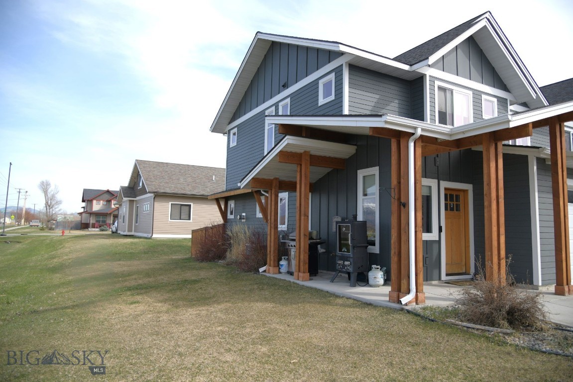 4418 Durston A Property Photo 3