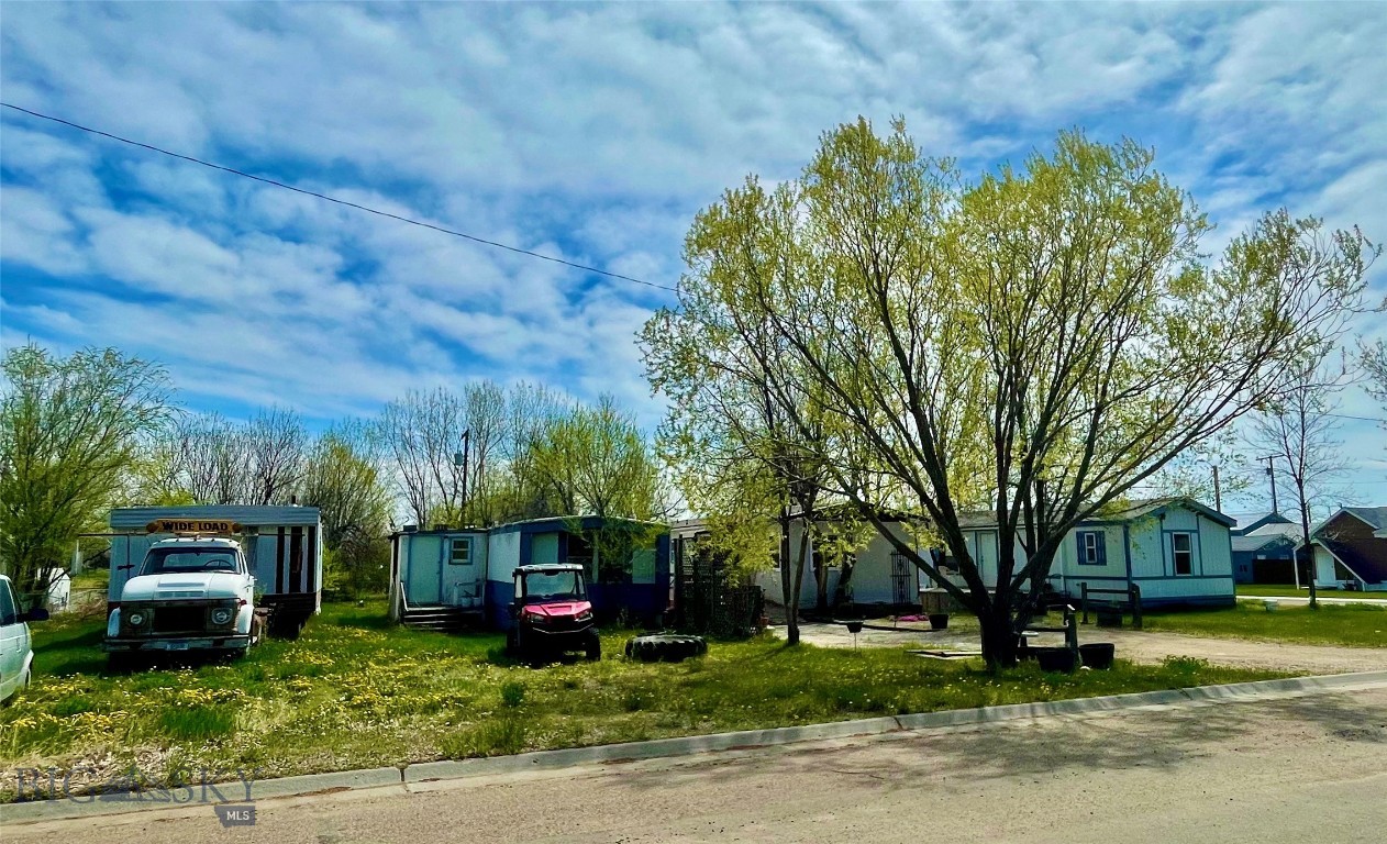 Chinook Real Estate Listings Main Image