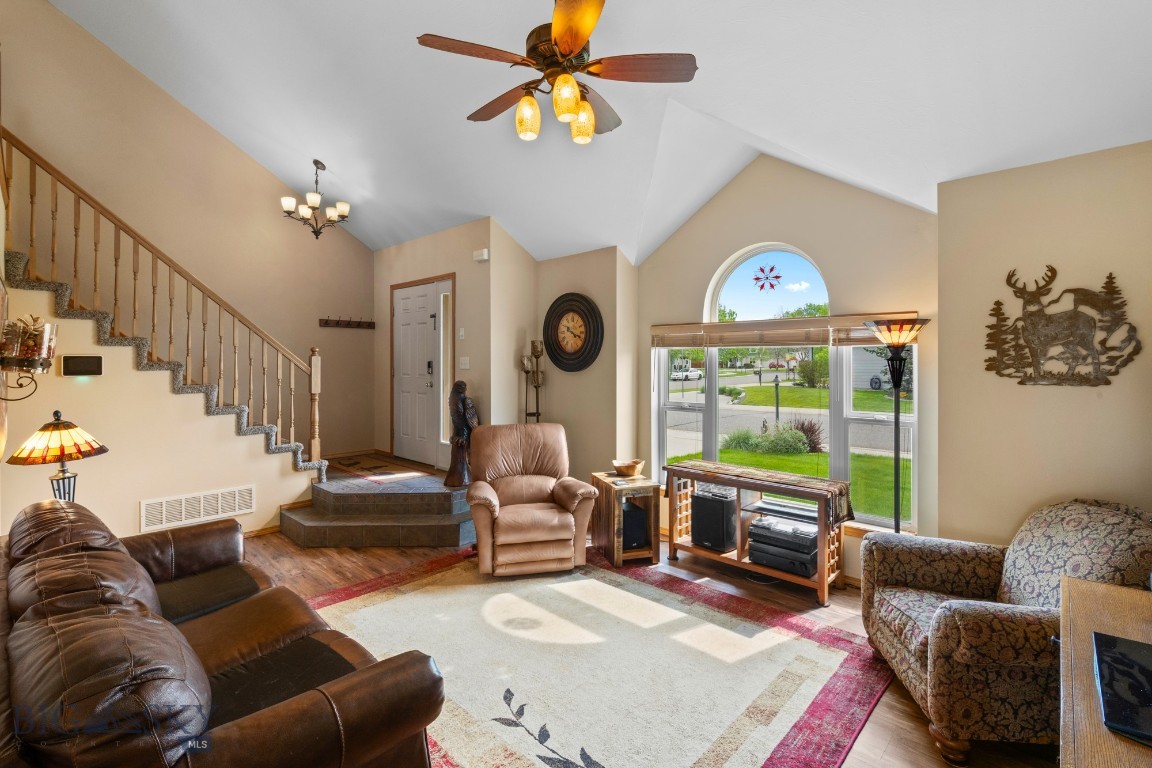 1373 N River Rock Drive Property Photo 5