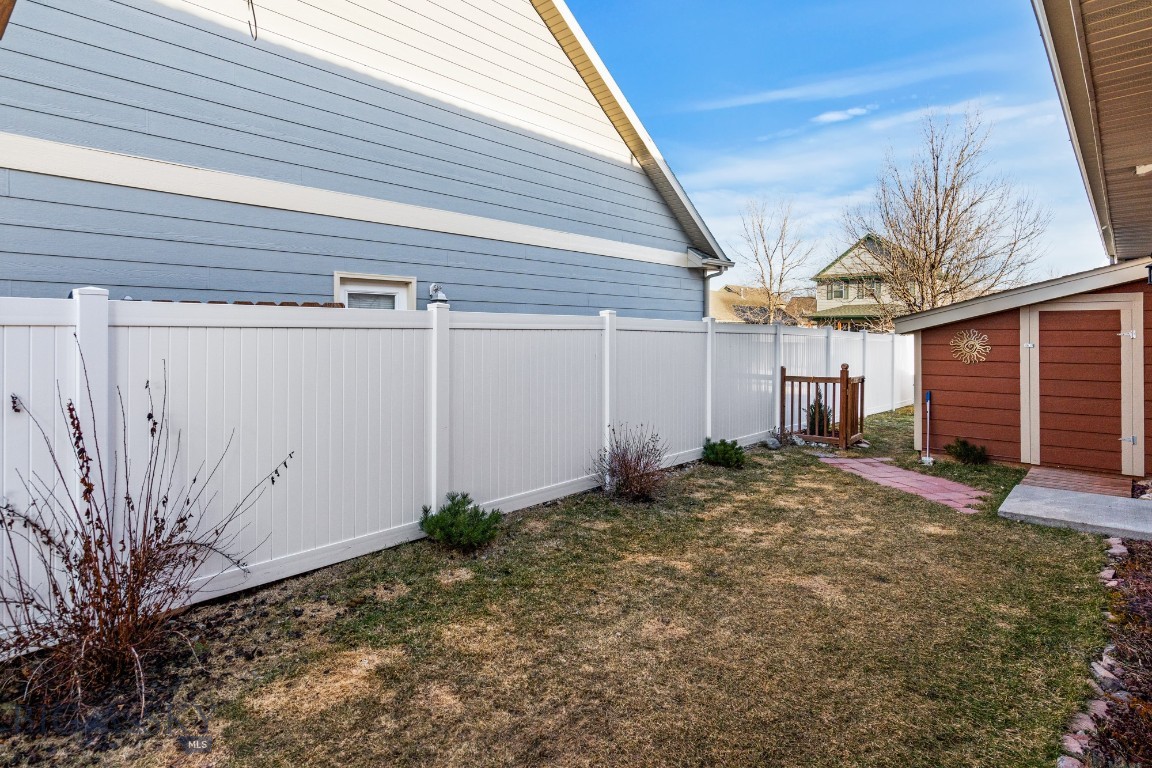 1373 N River Rock Drive Property Photo 19