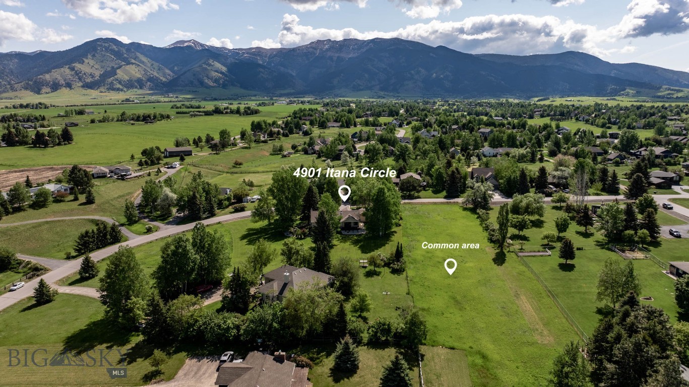4901 Itana Circle Property Photo 6