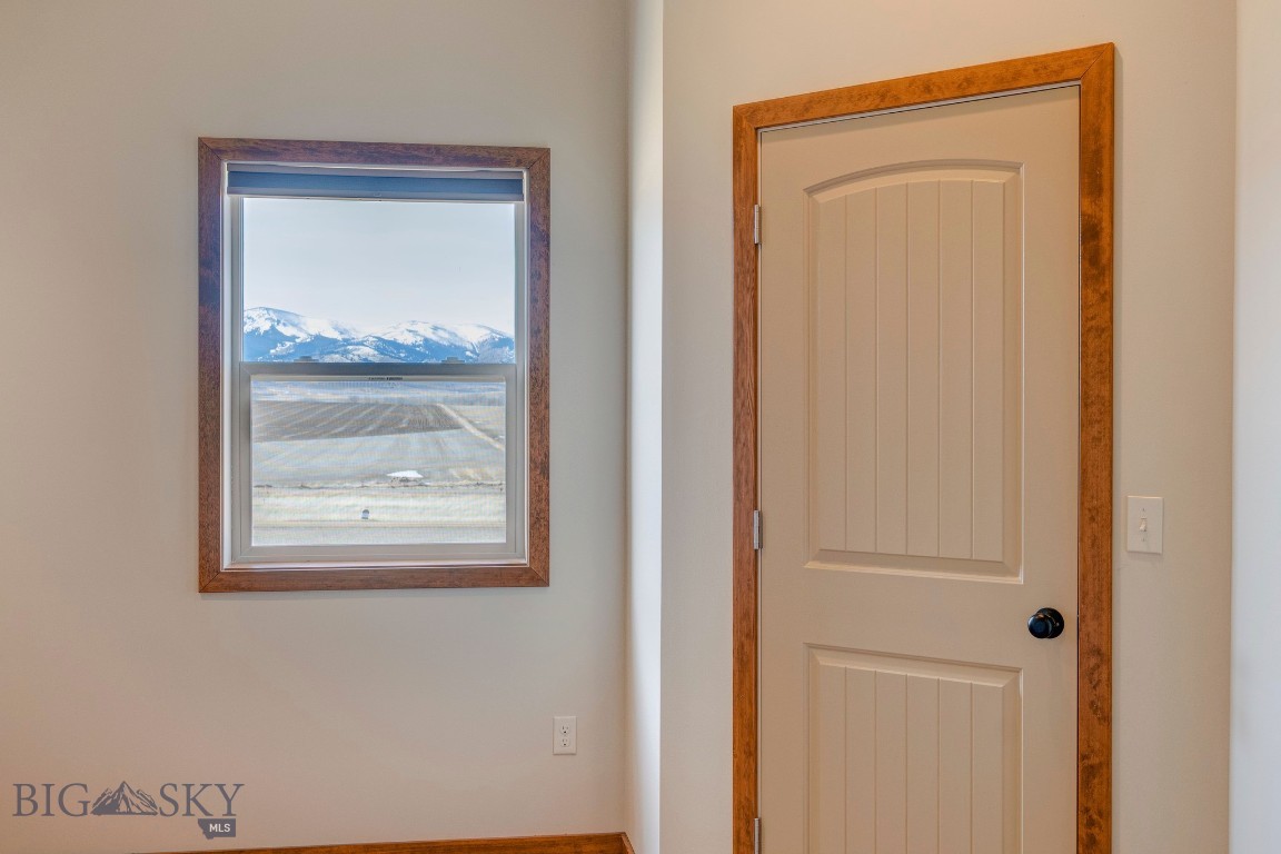 7 Whitetail Drive Property Photo 24