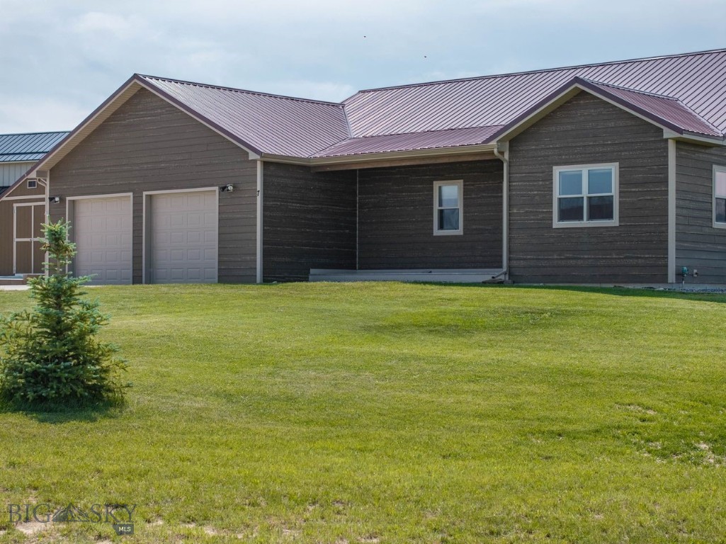 7 Whitetail Drive Property Photo 35