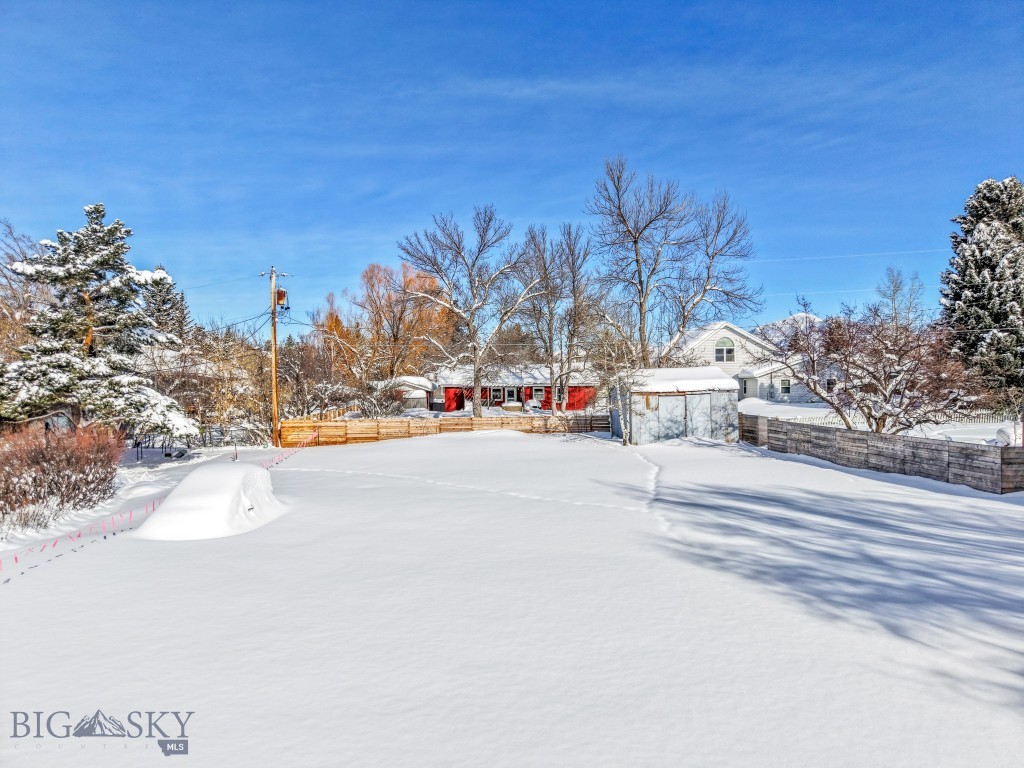 1109 E Kagy Boulevard Property Photo 2