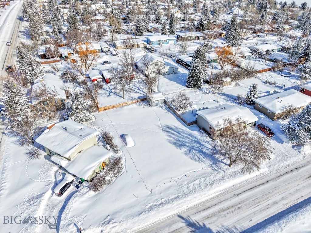 1109 E Kagy Boulevard Property Photo 3