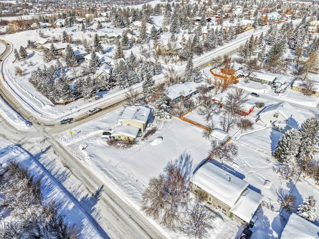 1109 E Kagy Boulevard Property Photo 4