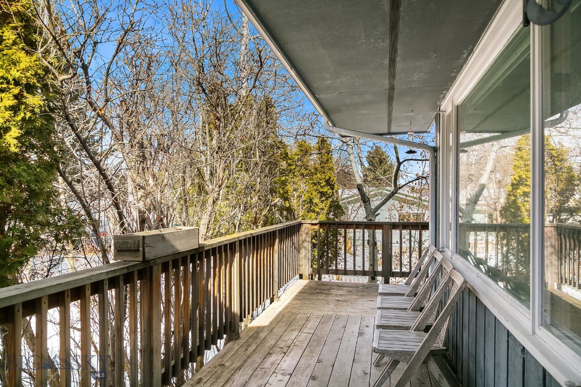 1228 Cherry Drive Property Photo 3