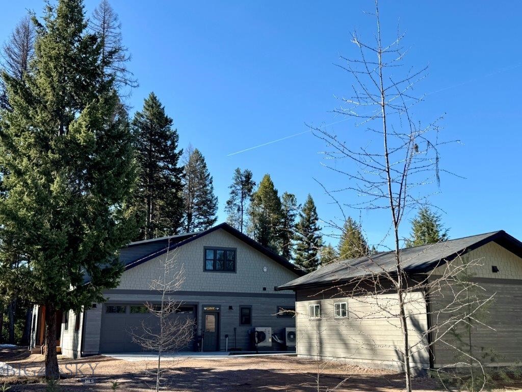 576 Daisy Lane Property Photo