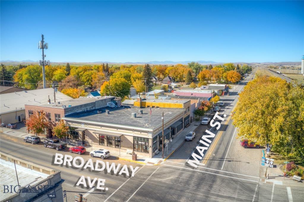 102 W Main Street A & B Property Photo
