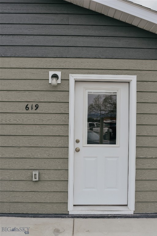 619 N Railroad Property Photo 2