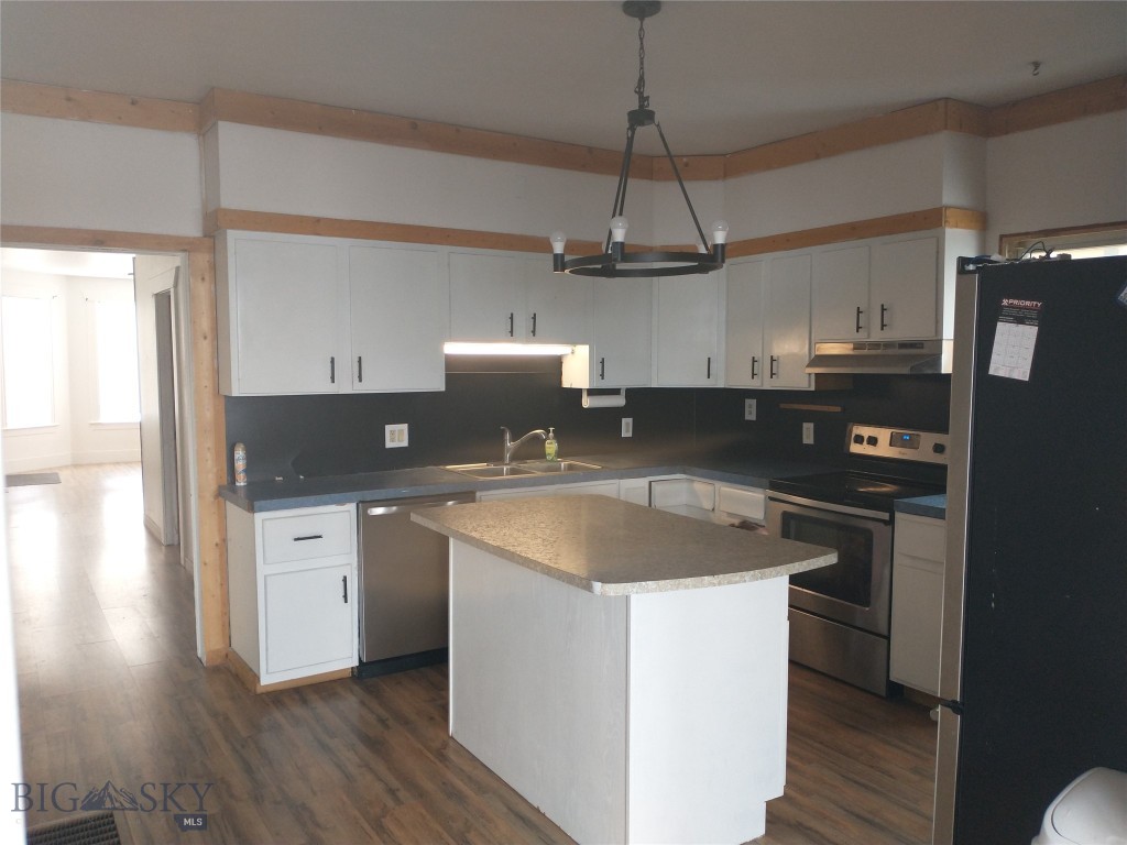 1018 Waukesha Street Property Photo 6