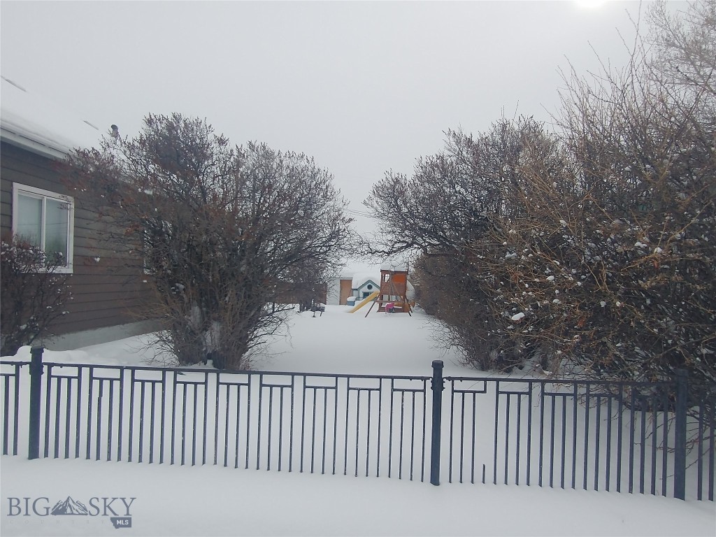1018 Waukesha Street Property Photo 14