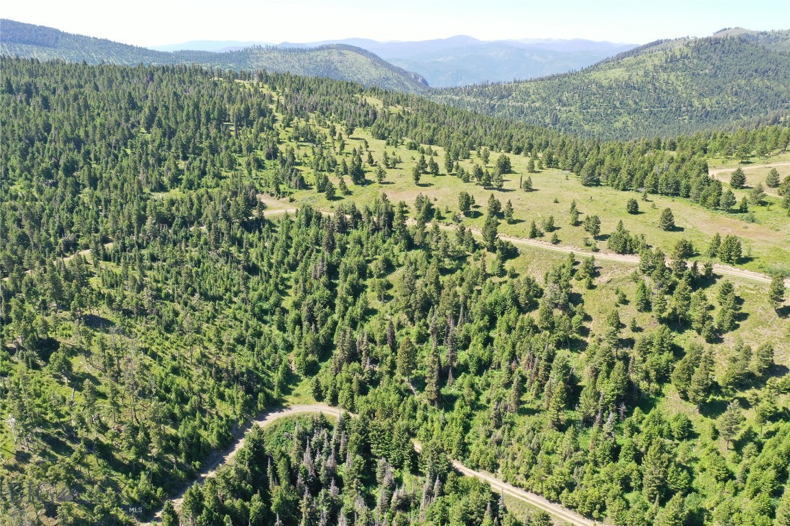 14 Garnet Range Tracts Property Photo