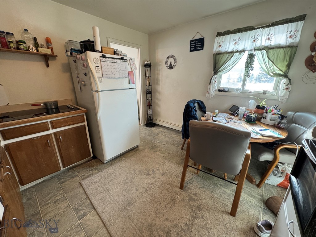 513 E Legion Avenue Property Photo 32