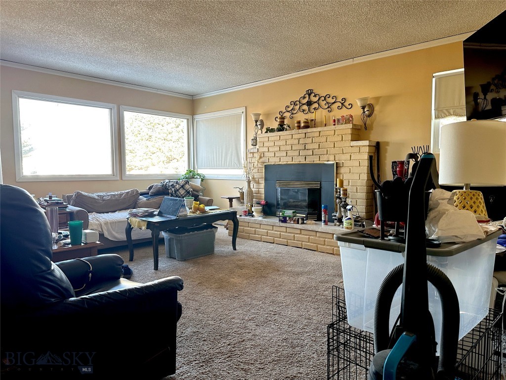 904 Rickards Street Property Photo 7