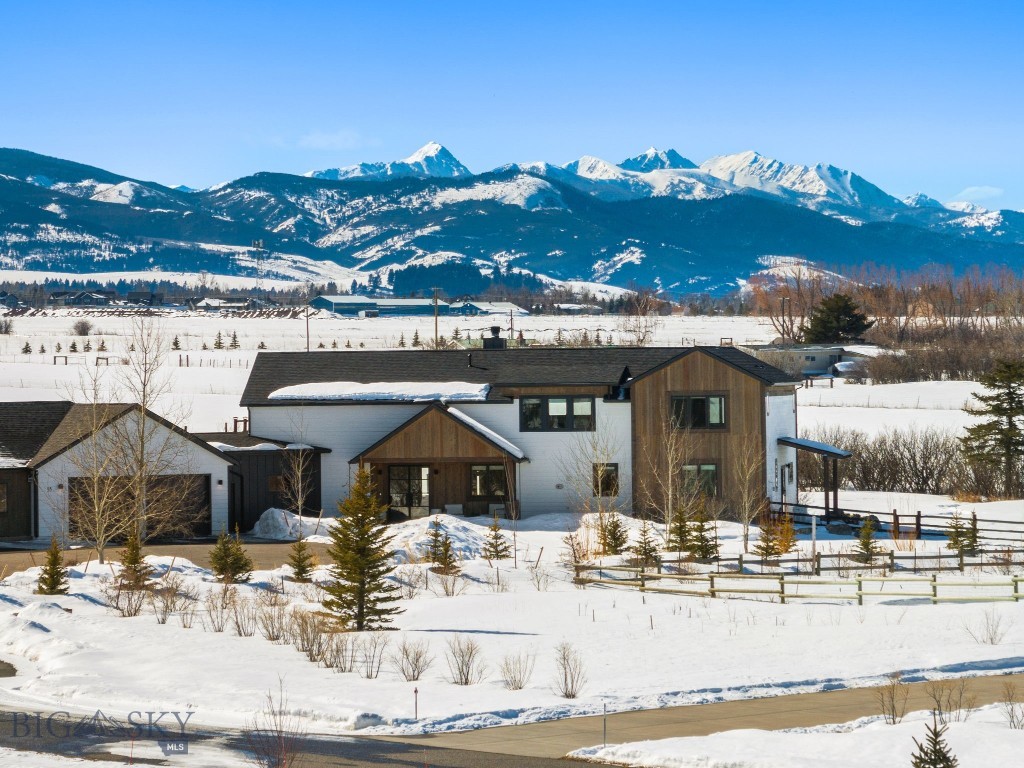 85 Scobie Way Property Photo