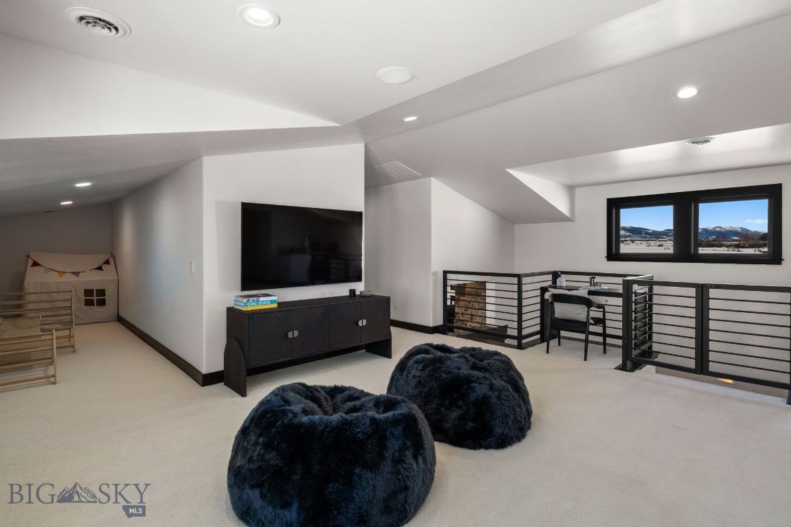 85 Scobie Way Property Photo 64